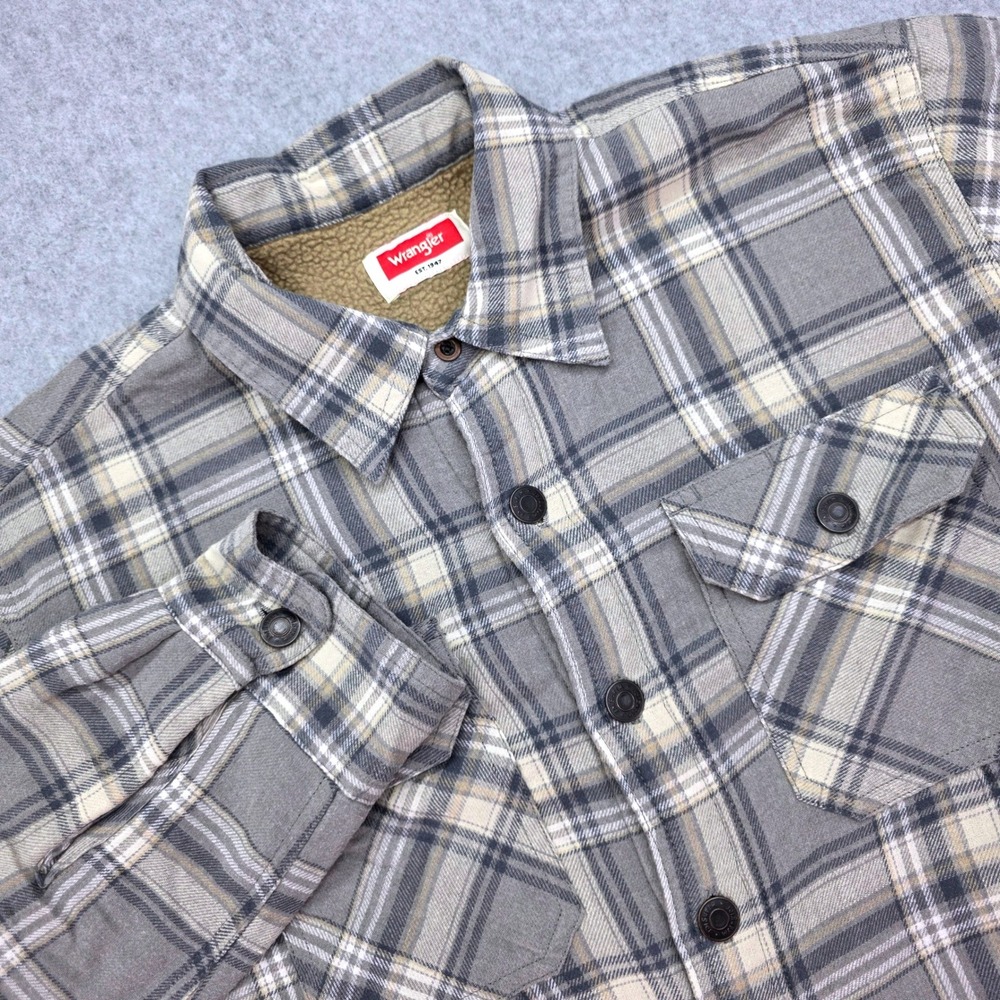 Wrangler Sherpa Lined Plaid Flannel Shirt Jacket‎ Men's Size Small Warm Lined